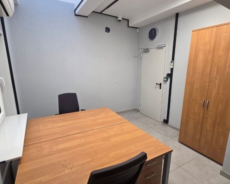 biura do wynajęcia BB8